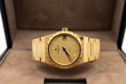 222 in Yellowgold | Ref. 46003|411 | NOS | Box and Certificate photo 14
