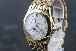 small Complication | Reference 5085J | in 18k Yellowgold | Neptune Nautilus photo 13