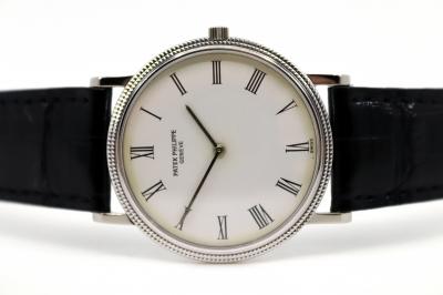 pre owned PATEK PHILIPPE CALATRAVA produced and delivered for the Japanese Market
